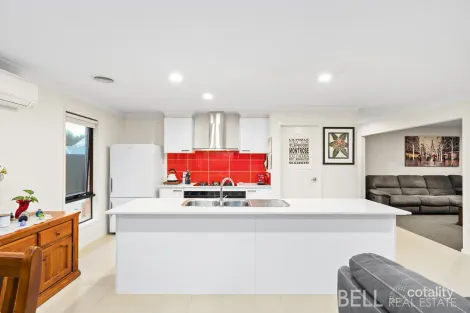 Property photo of 7 One Tree Lane Montrose VIC 3765