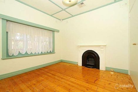 Property photo of 2 Frankston Street Reservoir VIC 3073