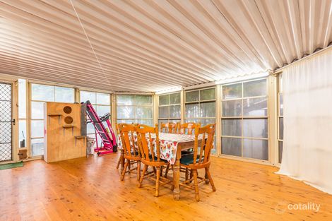 Property photo of 9 Burbank Close Tarro NSW 2322