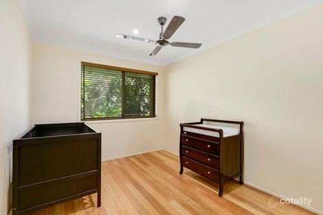 Property photo of 2/11 Balfour Crescent Highland Park QLD 4211
