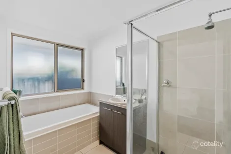 Property photo of 3 Dandalup Avenue Ormeau Hills QLD 4208