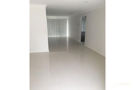 Property photo of 2/7 Bride Avenue Hampton Park VIC 3976