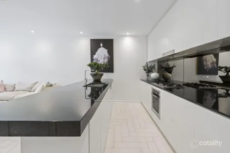 Property photo of 46 Theatre Drive Benowa QLD 4217