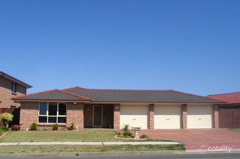 251 Pacific Palms Cct, Hoxton Park, NSW 2171