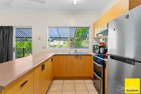 Property photo of 7 Dodd Court Mooroobool QLD 4870