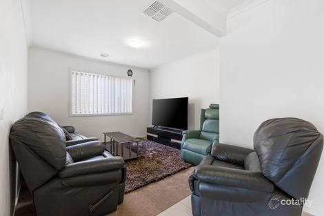 Property photo of 13 Ostend Crescent Point Cook VIC 3030