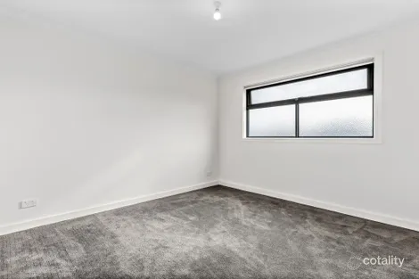 Property photo of 21 Lochaber Place Epping VIC 3076