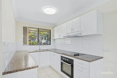 1/6 Enid Ave, Southport, QLD 4215