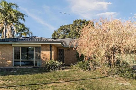 Property photo of 11 Mercer Court Leda WA 6170