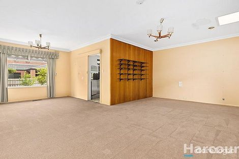 Property photo of 20 Kingswood Avenue Mount Waverley VIC 3149