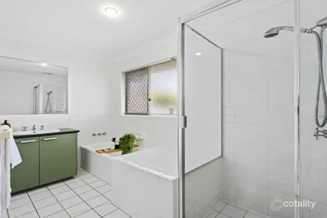 Property photo of 2 Wellers Street Pacific Pines QLD 4211