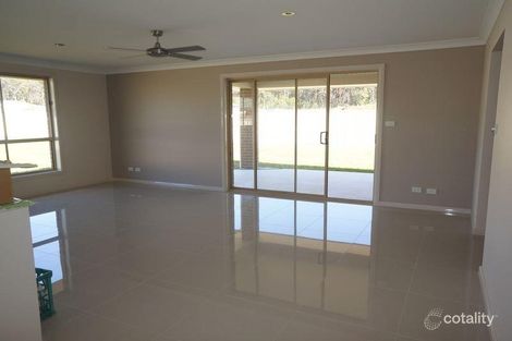 Property photo of 18 Rosier Place Old Bar NSW 2430