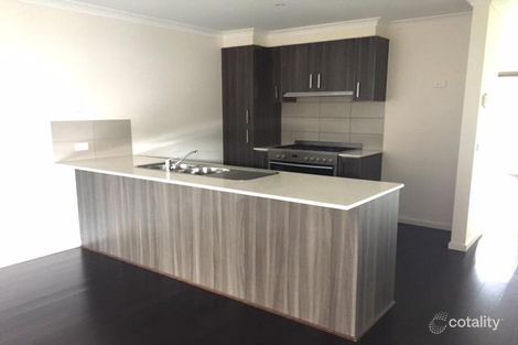 Property photo of 16 Lemon Thyme Way Lynbrook VIC 3975