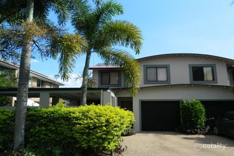 4/20-22 Broad St, Labrador, QLD 4215