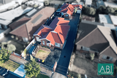 15 Highlands Rd, Thomastown, VIC 3074