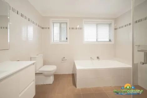 Property photo of 70 Victoria Road Macquarie Fields NSW 2564