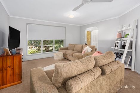 Property photo of 8 Waler Court Yamanto QLD 4305