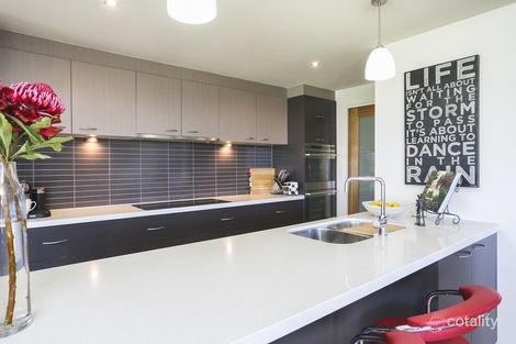 Property photo of 7 Roxburgh Crescent Junortoun VIC 3551
