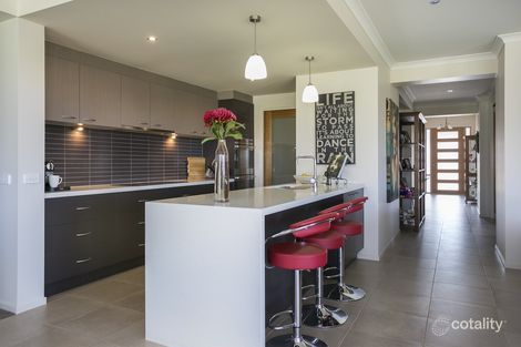 Property photo of 7 Roxburgh Crescent Junortoun VIC 3551