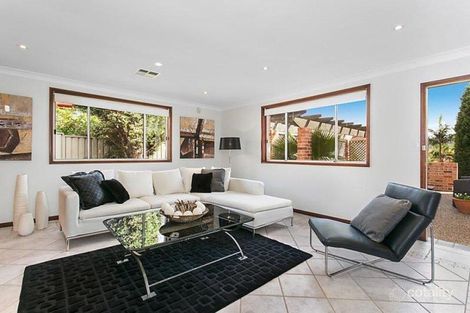 Property photo of 6 Nowland Place Abbotsbury NSW 2176