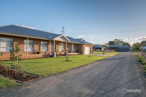 Property photo of 2 Cedar Place Springvale NSW 2650