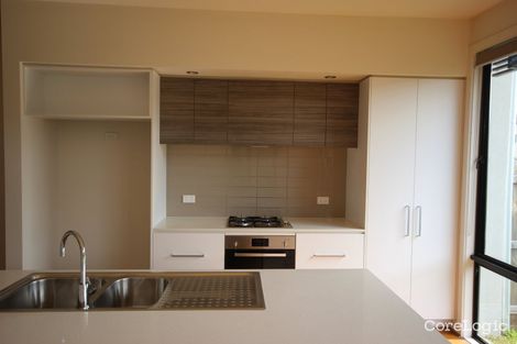 Property photo of 21 Burn Nar Look Drive Burwood VIC 3125