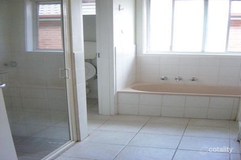 Property photo of 6/3B Warrigal Road Hughesdale VIC 3166