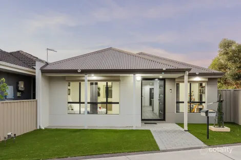 Property photo of 2 Granfell Way Byford WA 6122