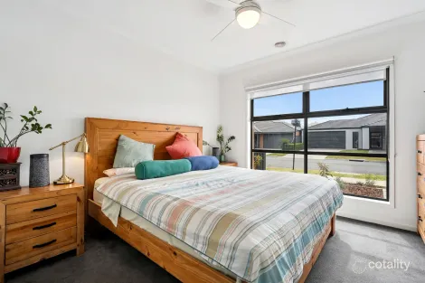 Property photo of 12 Sunflower Way Lara VIC 3212