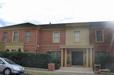 Property photo of 10 Merton Street Caulfield North VIC 3161
