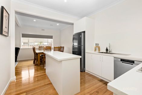 Property photo of 13 Iris Avenue Wendouree VIC 3355