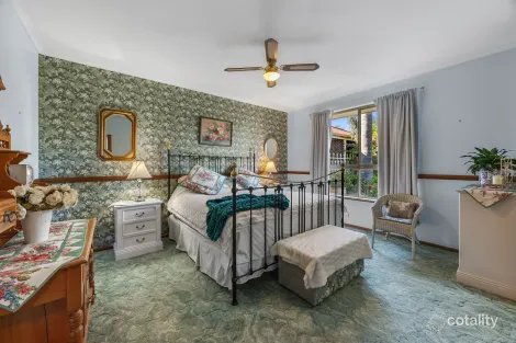 Property photo of 1 Tusmore Drive Onkaparinga Hills SA 5163