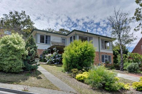 Property photo of 2 Rianna Road Lindisfarne TAS 7015