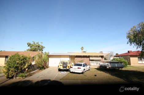 10 Swordsman Rd, O'Sullivan Beach, SA 5166