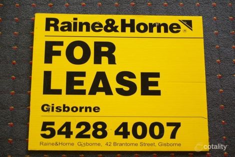 27 Mahoneys Rd, Riddells Creek, VIC 3431