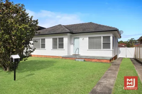 17 Duncan St, Balgownie, NSW 2519