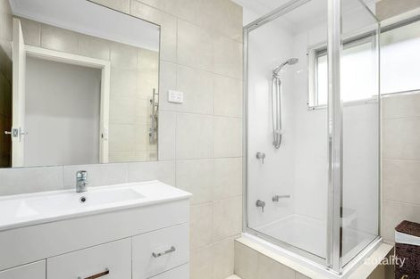 Property photo of 2/13 Ellesmere Parade Rosanna VIC 3084