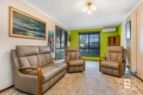 Property photo of 63 Simpsons Road Eaglehawk VIC 3556