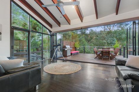 Property photo of 6 Barriedale Court Eltham VIC 3095