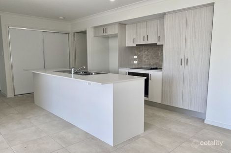 Property photo of 3 Ward Street Flinders View QLD 4305
