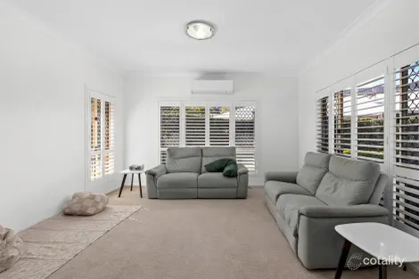 Property photo of 24 Matthau Place McDowall QLD 4053