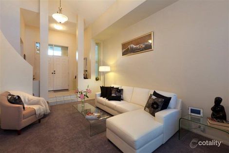 Property photo of 70 Flame Tree Crescent Carindale QLD 4152