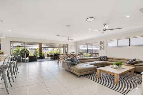 Property photo of 8 Ruby Crescent Meridan Plains QLD 4551