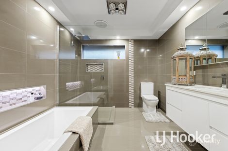 Property photo of 5 Brougham Close Eumemmerring VIC 3177