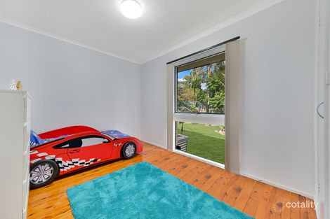 Property photo of 4 Sassafras Close Bradbury NSW 2560