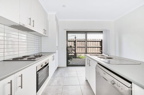 Property photo of 24 Grandvista Crescent Cranbourne West VIC 3977