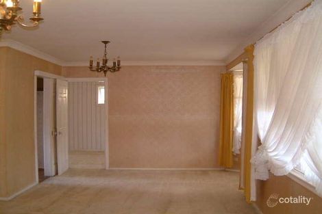 Property photo of 5 Cranbrook Place Illawong NSW 2234