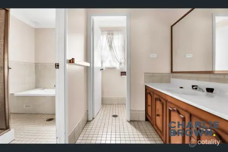 Property photo of 39 Nellie Stewart Drive Doonside NSW 2767