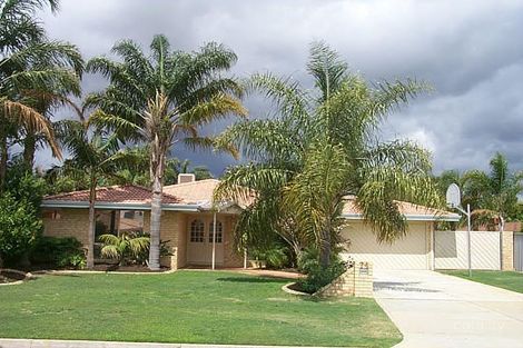 74 Brown Cres, Seville Grove, WA 6112