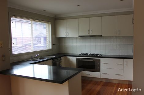 Property photo of 16/11-13 Olive Street Reservoir VIC 3073